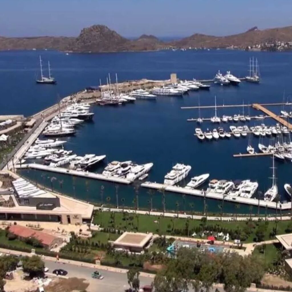 Bunkering in Yalikavak About 360 Yachting